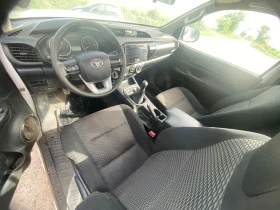 Toyota Hilux 2.4D, снимка 8