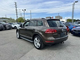 VW Touareg * NAVIGATION| PARKING SENSORS * CARFAX , снимка 4 - Автомобили и джипове - 53695798