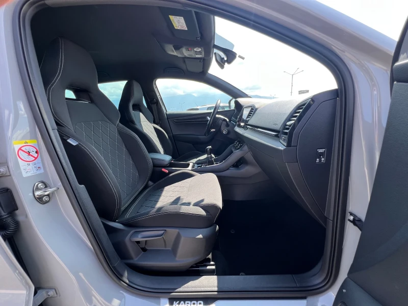 Skoda Karoq 2.0 TDI* Sport Line* Full* , снимка 14 - Автомобили и джипове - 51700341