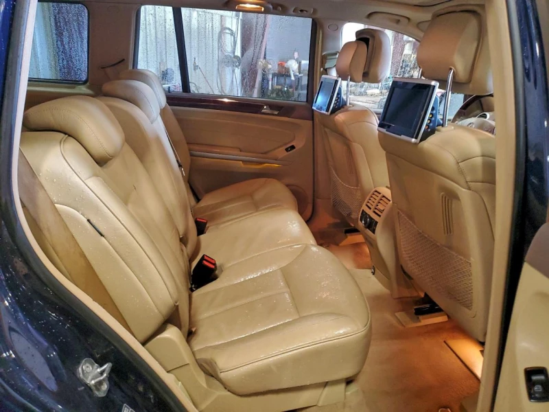 Mercedes-Benz GL 550 4MATIC* ОБДУХВАНЕ/ПОДГРЕВ* 7-МЕСТА* ЕЛ.СЕДАЛКИ* , снимка 9 - Автомобили и джипове - 53178878