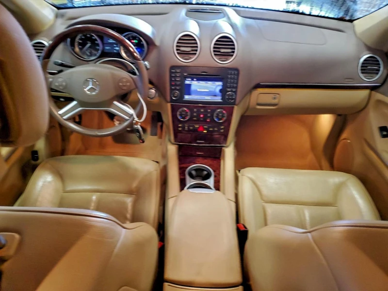 Mercedes-Benz GL 550 4MATIC* ОБДУХВАНЕ/ПОДГРЕВ* 7-МЕСТА* ЕЛ.СЕДАЛКИ* , снимка 7 - Автомобили и джипове - 53178878