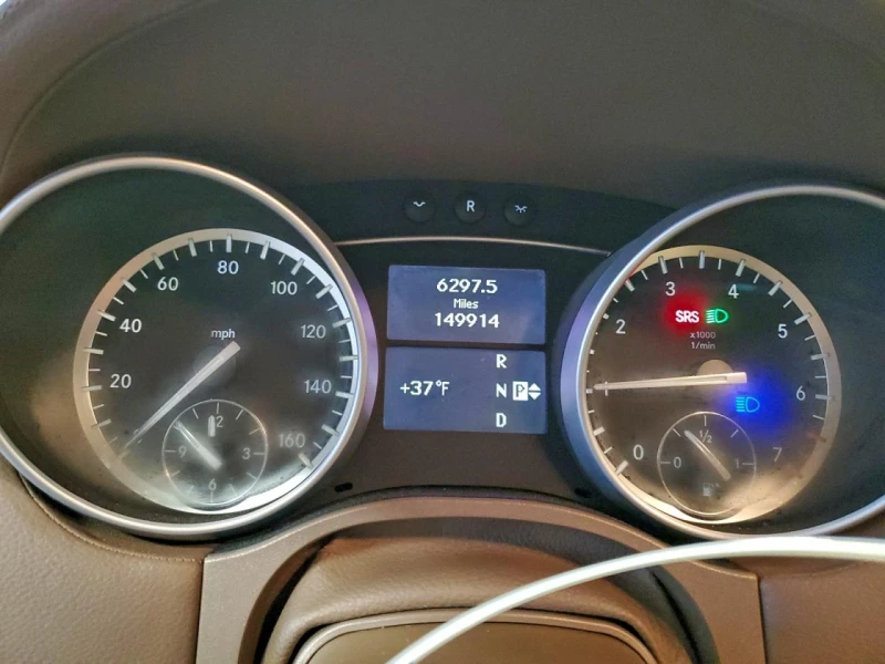 Mercedes-Benz GL 550 4MATIC* ОБДУХВАНЕ/ПОДГРЕВ* 7-МЕСТА* ЕЛ.СЕДАЛКИ* , снимка 11 - Автомобили и джипове - 53178878