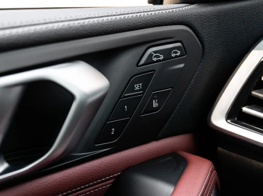 BMW X6 40i / M-Sport / 22 RIMS / PANO - изображение 9