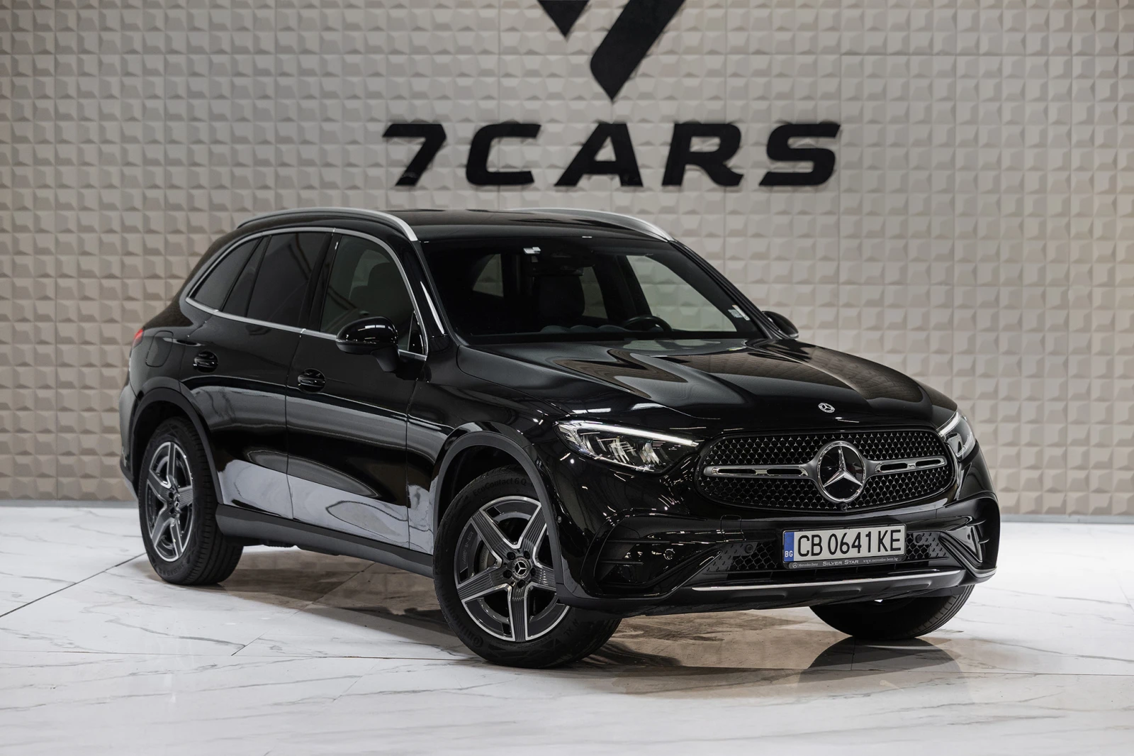 Mercedes-Benz GLC 300 * 4MATIC * LED MULTIBEAM * 360  CAMERA * 1 СОБСТВЕ - изображение 3