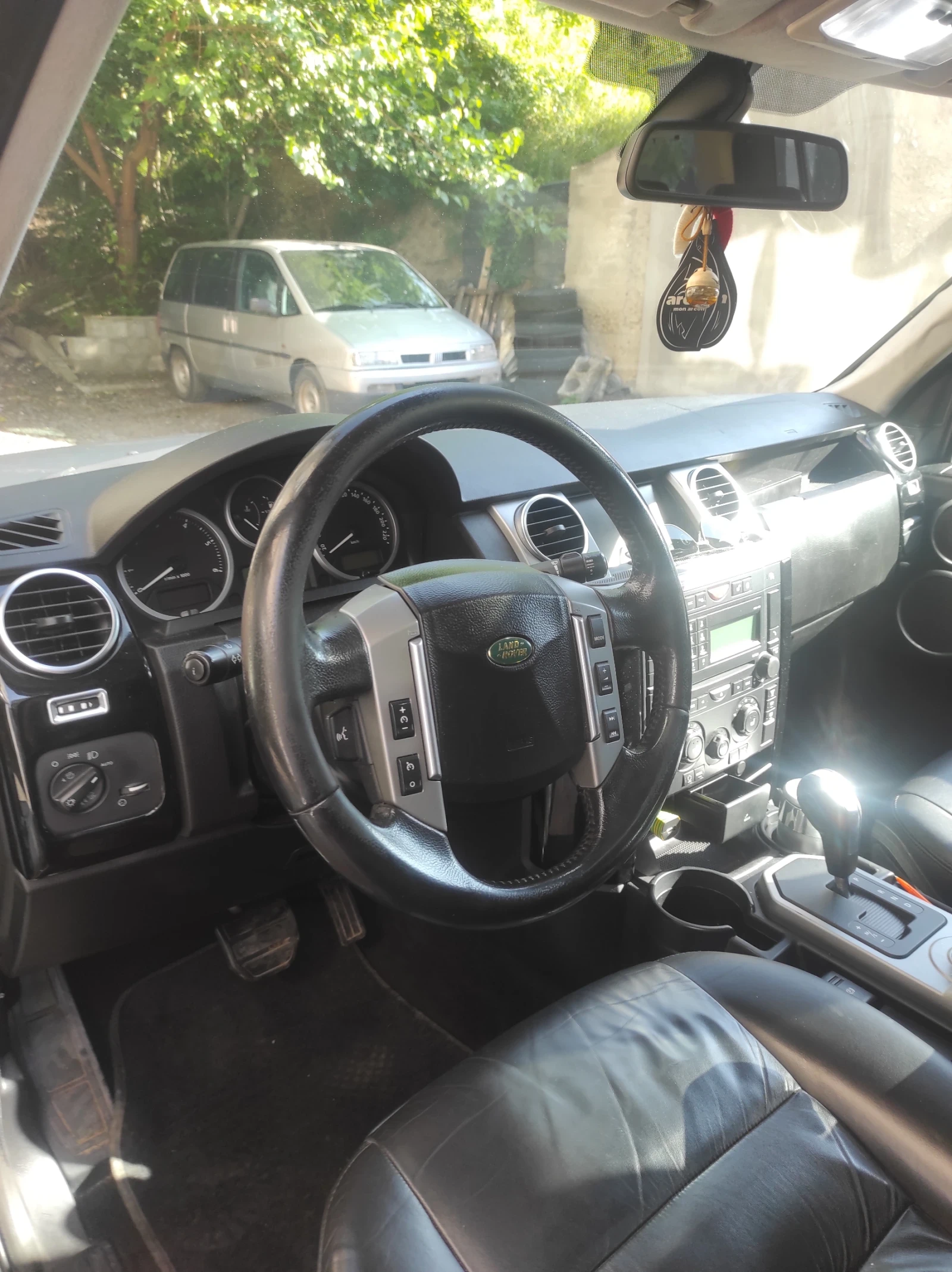 Land Rover Discovery 3 - изображение 4