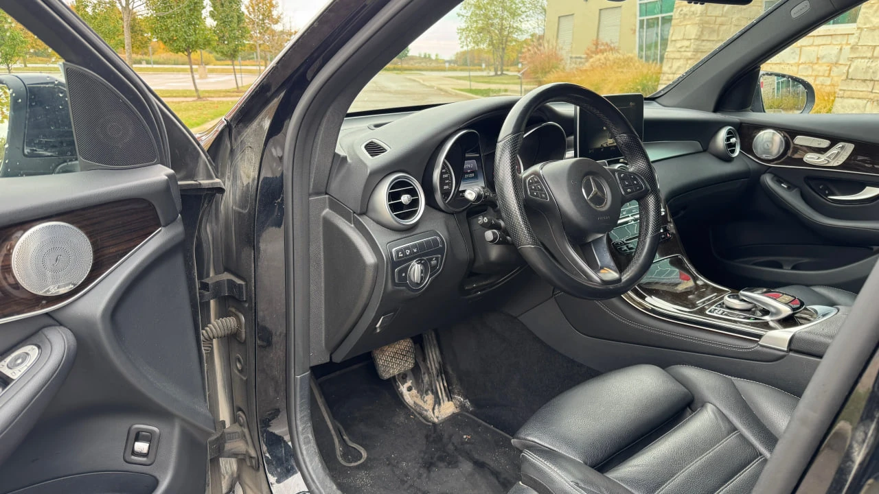 Mercedes-Benz GLC 300 * АВТО КРЕДИТ* ЦЕНА ДО БГ * СЕРВИЗНА ИСТОРИЯ *  - изображение 6