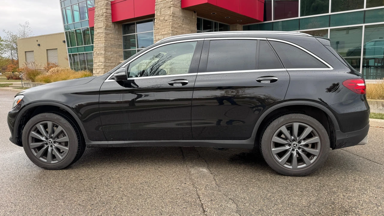 Mercedes-Benz GLC 300 * АВТО КРЕДИТ* ЦЕНА ДО БГ * СЕРВИЗНА ИСТОРИЯ *  - изображение 5