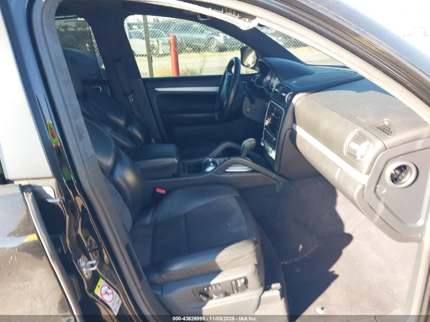 Porsche Cayenne GTS 4.8L V8 405кс * Възможност за Лизинг*  - изображение 5