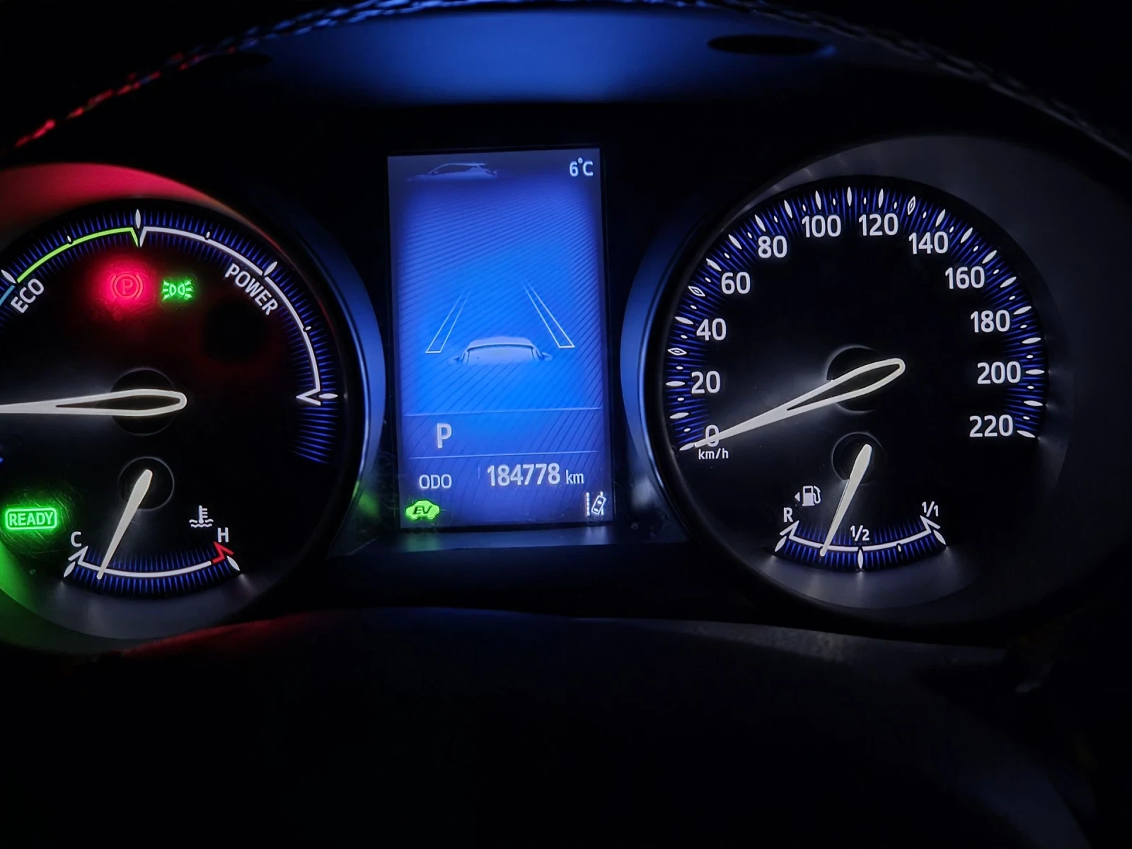 Toyota C-HR, снимка 11 - Автомобили и джипове - 53760659