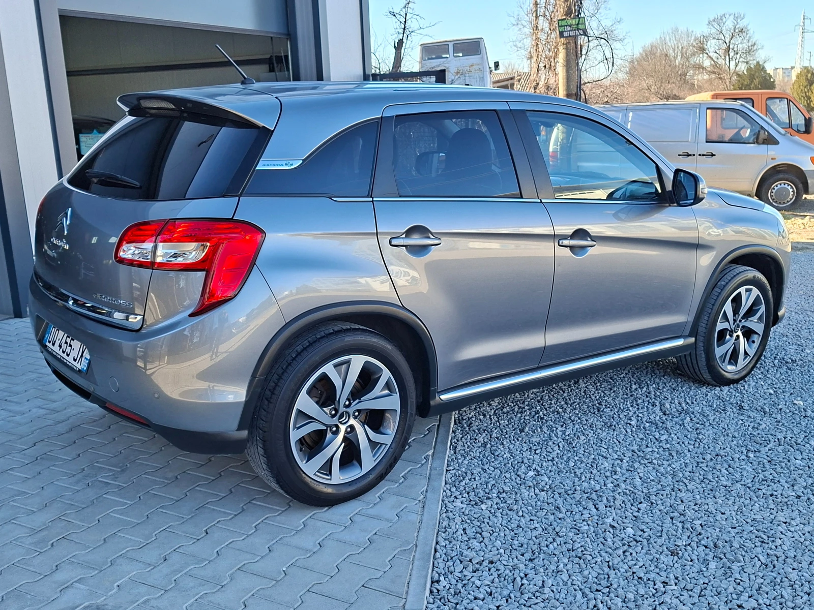 Citroen C4 AIRCROSS 1.8HDi 6ск. НАВИ* КОЖА* КАМЕРА* ПОДГРЕВ* ОБДУХ* KE, снимка 5 - Автомобили и джипове - 53805211