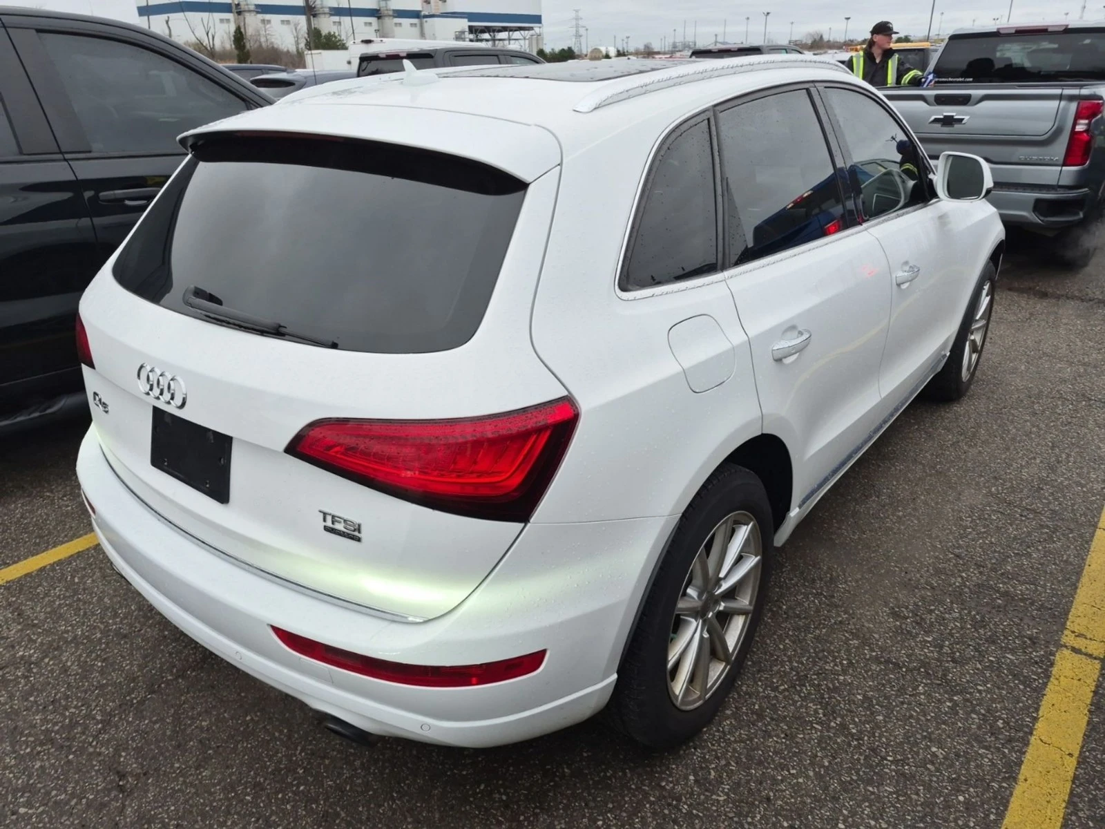 Audi Q5 2.0T* TECHNIK* AWD* АвтоКредит* (ЦЕНА ДО БГ), снимка 3 - Автомобили и джипове - 54273153