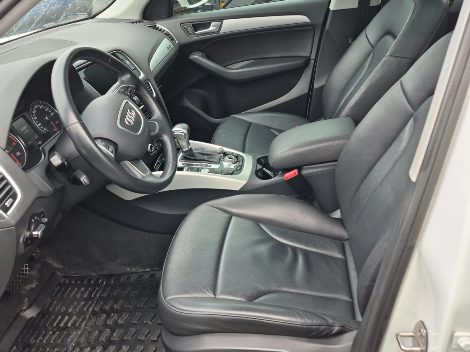 Audi Q5 2.0T* TECHNIK* AWD* АвтоКредит* (ЦЕНА ДО БГ), снимка 5 - Автомобили и джипове - 54273153