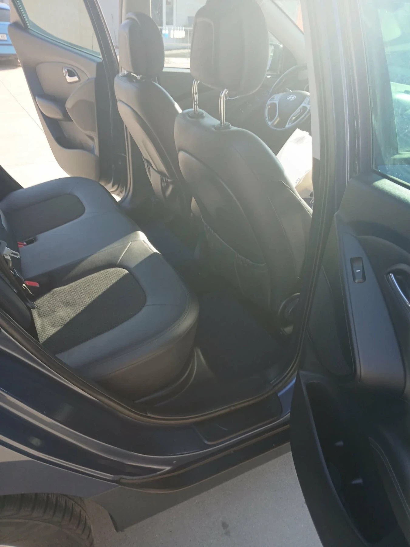 Hyundai IX35, снимка 13 - Автомобили и джипове - 55274157