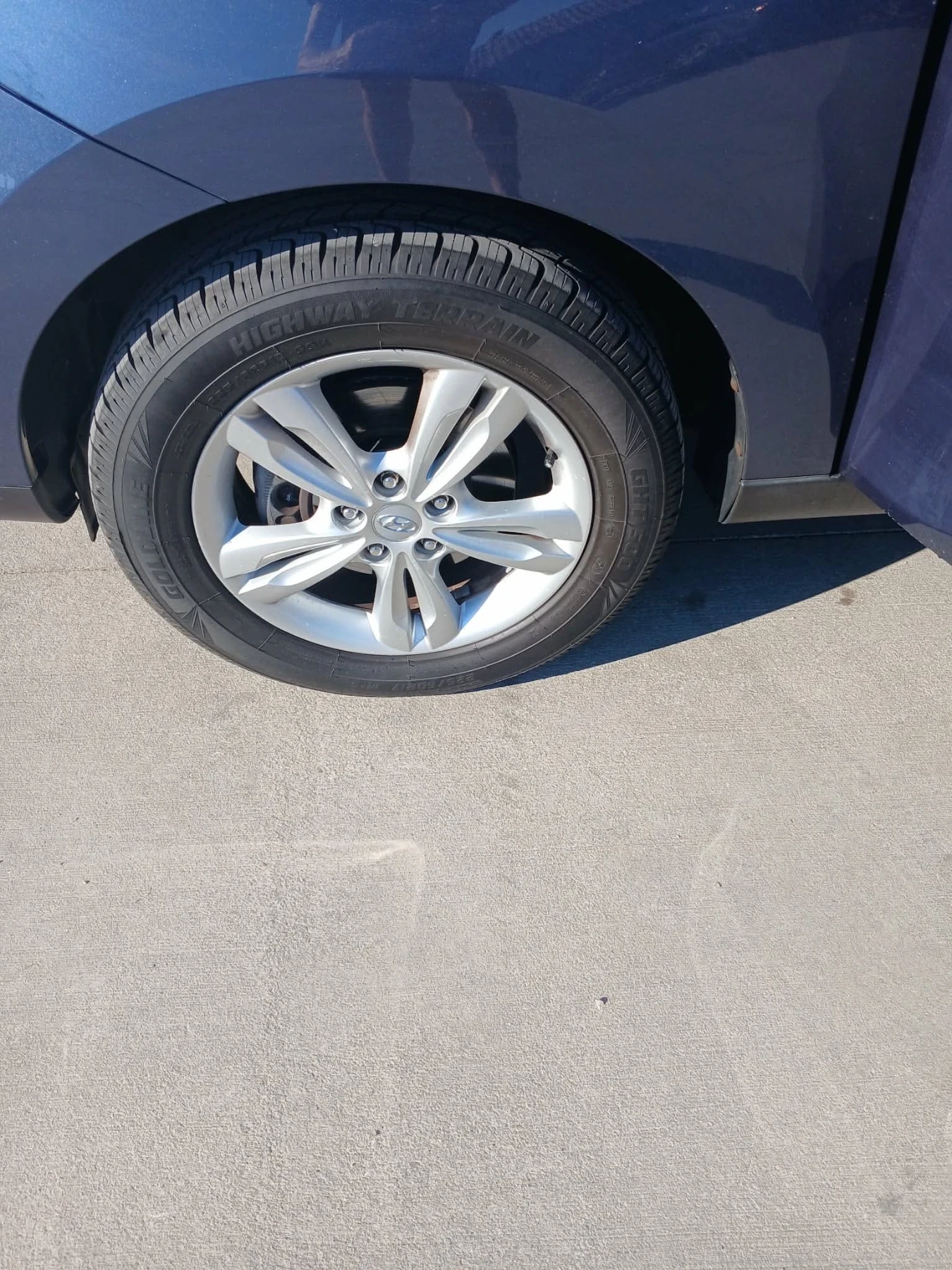 Hyundai IX35, снимка 3 - Автомобили и джипове - 55274157