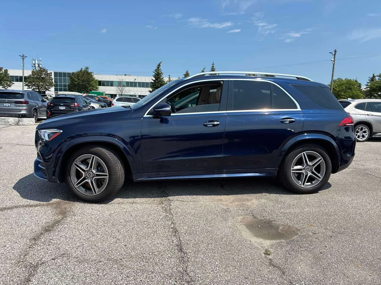 Mercedes-Benz GLE 450 * CARFAX * ДИСТРОНИК * 360 * BURMESTER, снимка 2 - Автомобили и джипове - 55687613
