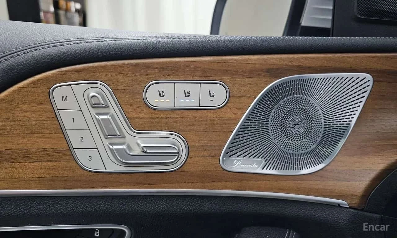 Mercedes-Benz GLE 450 * HEAD UP * МАСАЖИ * ОБДУХВАНЕ * ФИКСИРАНА ЦЕНА * , снимка 13 - Автомобили и джипове - 56225034