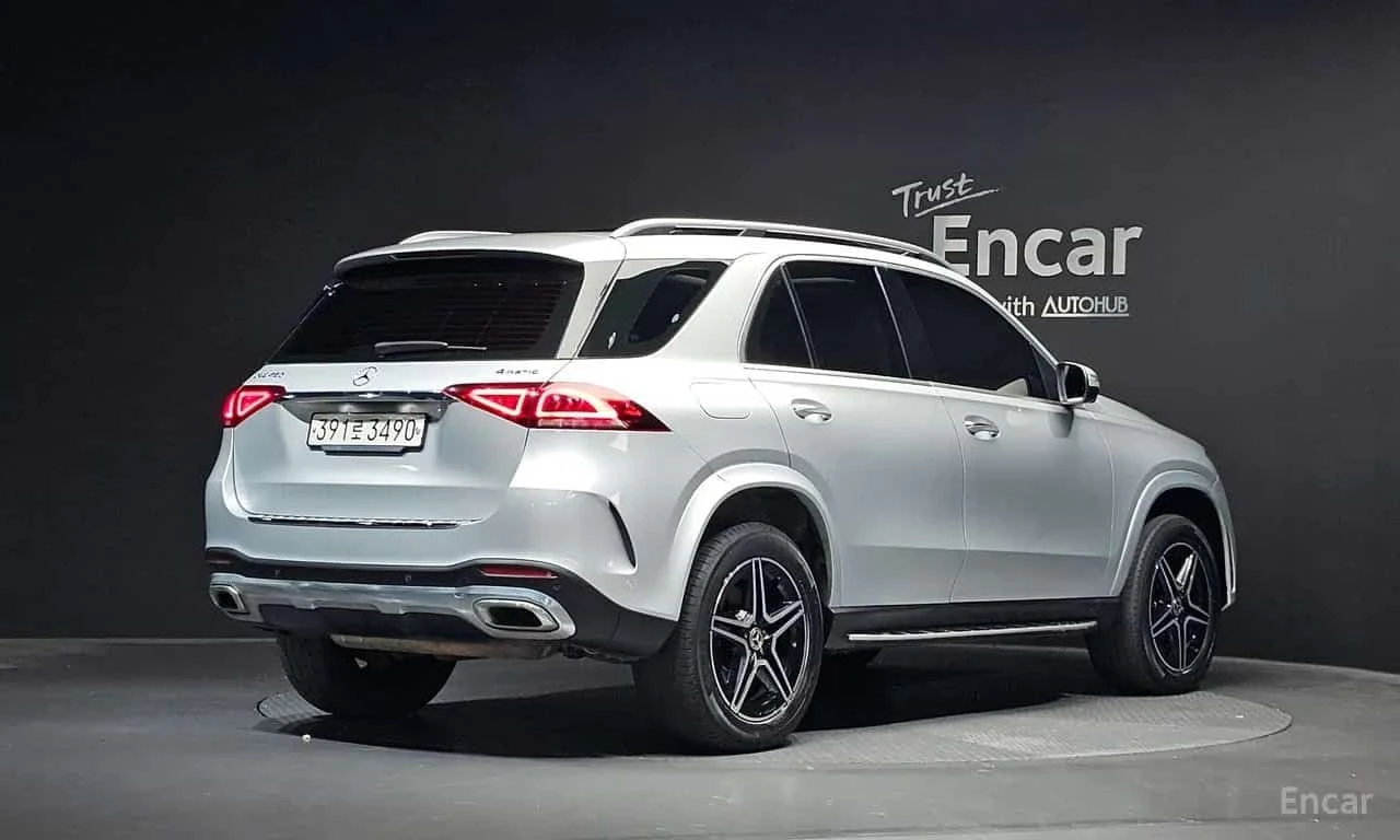 Mercedes-Benz GLE 450 * HEAD UP * МАСАЖИ * ОБДУХВАНЕ * ФИКСИРАНА ЦЕНА * , снимка 2 - Автомобили и джипове - 56225034