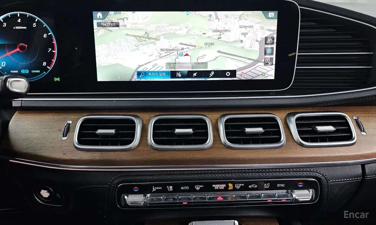 Mercedes-Benz GLE 450 * HEAD UP * МАСАЖИ * ОБДУХВАНЕ * ФИКСИРАНА ЦЕНА * , снимка 15 - Автомобили и джипове - 56225034