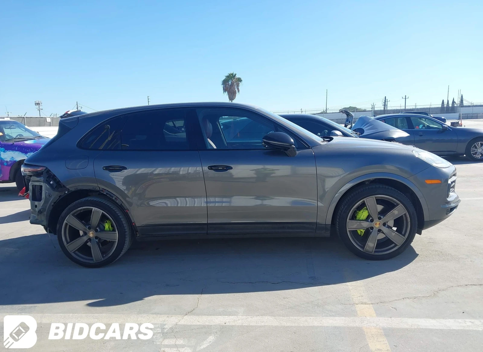 Porsche Cayenne ДИСТРОНИК* ПАНОРАМА* , снимка 3 - Автомобили и джипове - 56519696