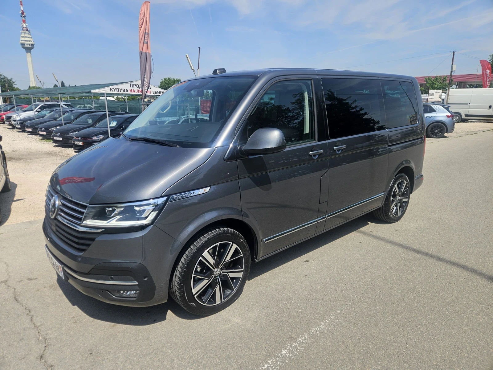 VW Multivan 2.0 tdi  200 k.c. MULTIVAN -  HIGHLINE, снимка 2 - Бусове и автобуси - 54818880