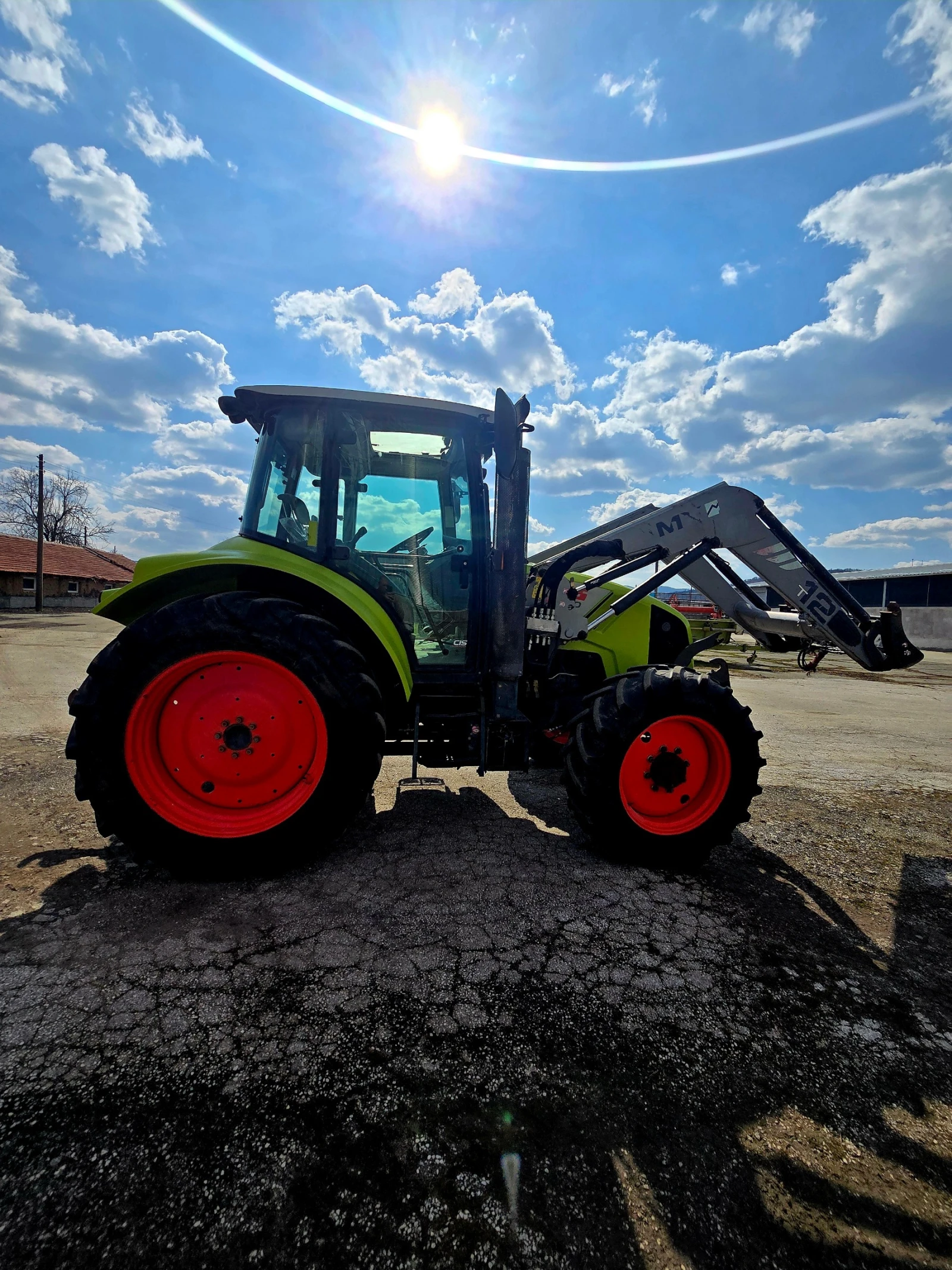 Трактор Claas ARION 420 CIS