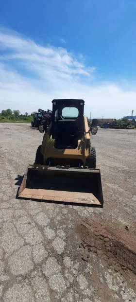 Мини челни товарачи Cat 246D3, снимка 3