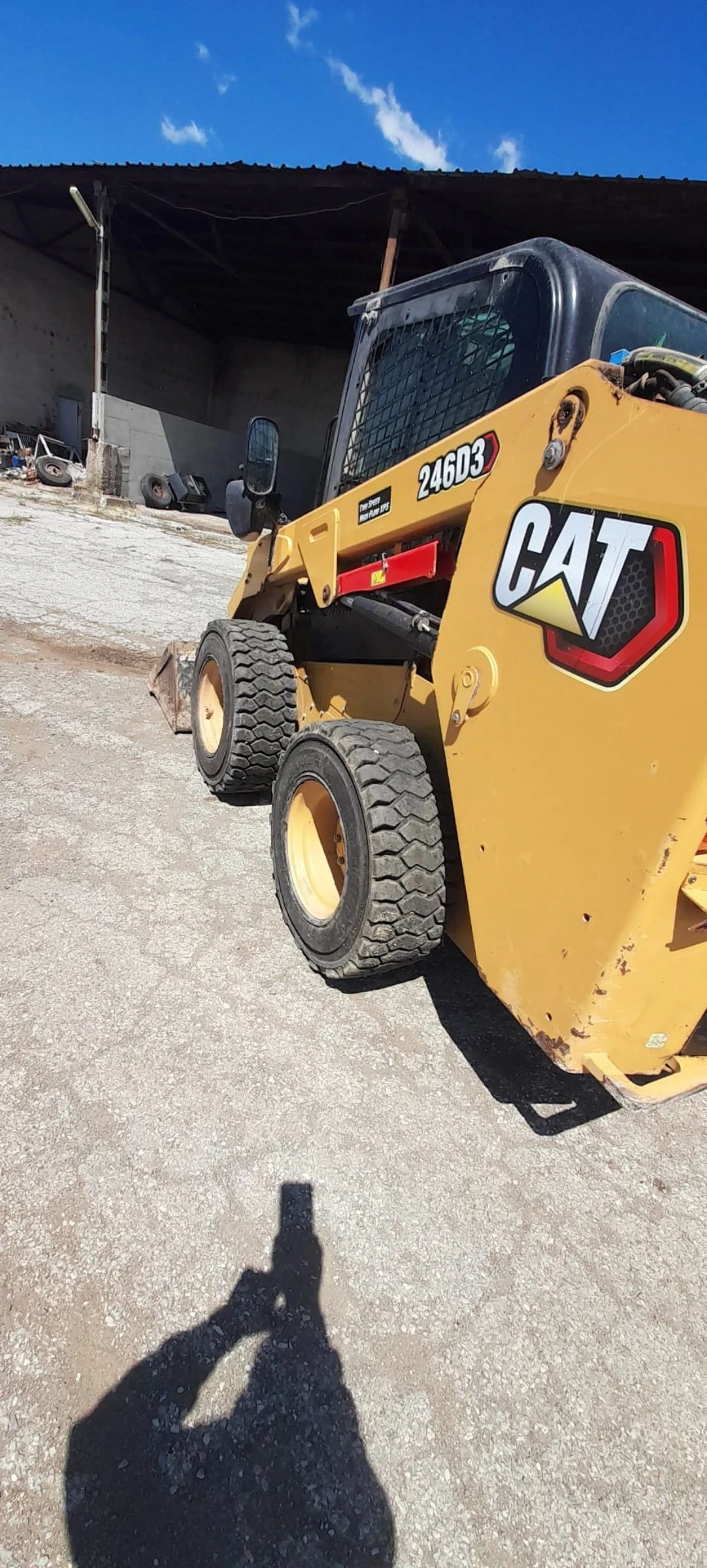 Мини челни товарачи Cat 246D3, снимка 2 - Индустриална техника - 55352728