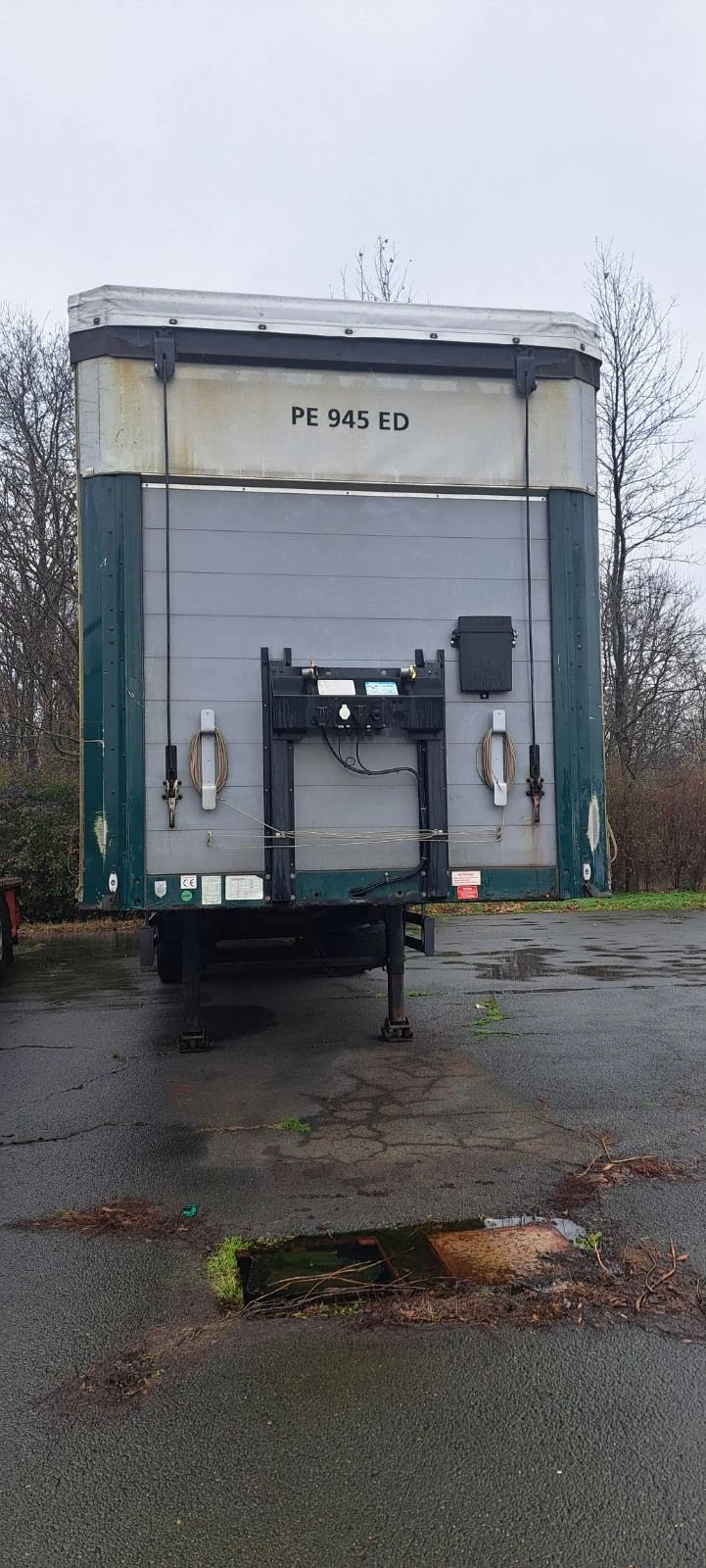 Полуремарке Schwarzmuller тунел за ролони