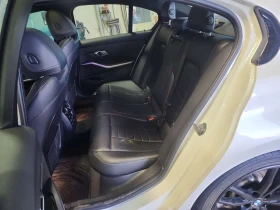 BMW 330 330I XDRIVE /CARFAX /М пакет/Подгрев/Панорама/Кожа, снимка 11