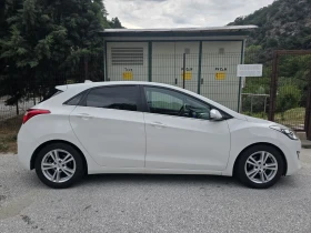 Hyundai I30 1.6 CRDI 128КС КЛИМАТРОНИК ПОДГРЕВ ЛЕД, снимка 8