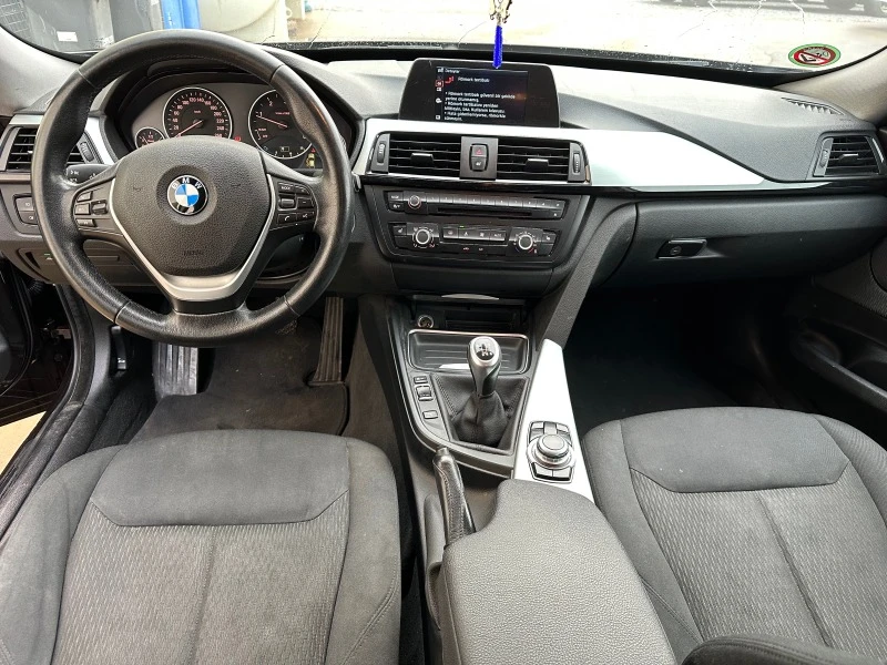 BMW 320 GT xDRIVE, снимка 11 - Автомобили и джипове - 47599422