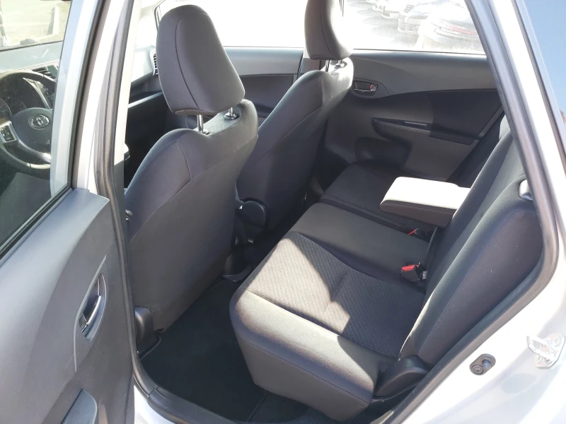 Toyota Verso S 1.33i-Gpl-Navi-Automat-Kamera-Keyless, снимка 16 - Автомобили и джипове - 48613513