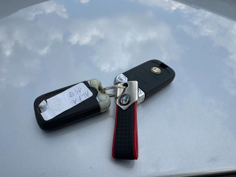 Alfa Romeo 159 1.9 jtDm  СОБСТВЕН ЛИЗИНГ* НОВА, снимка 7 - Автомобили и джипове - 51051233