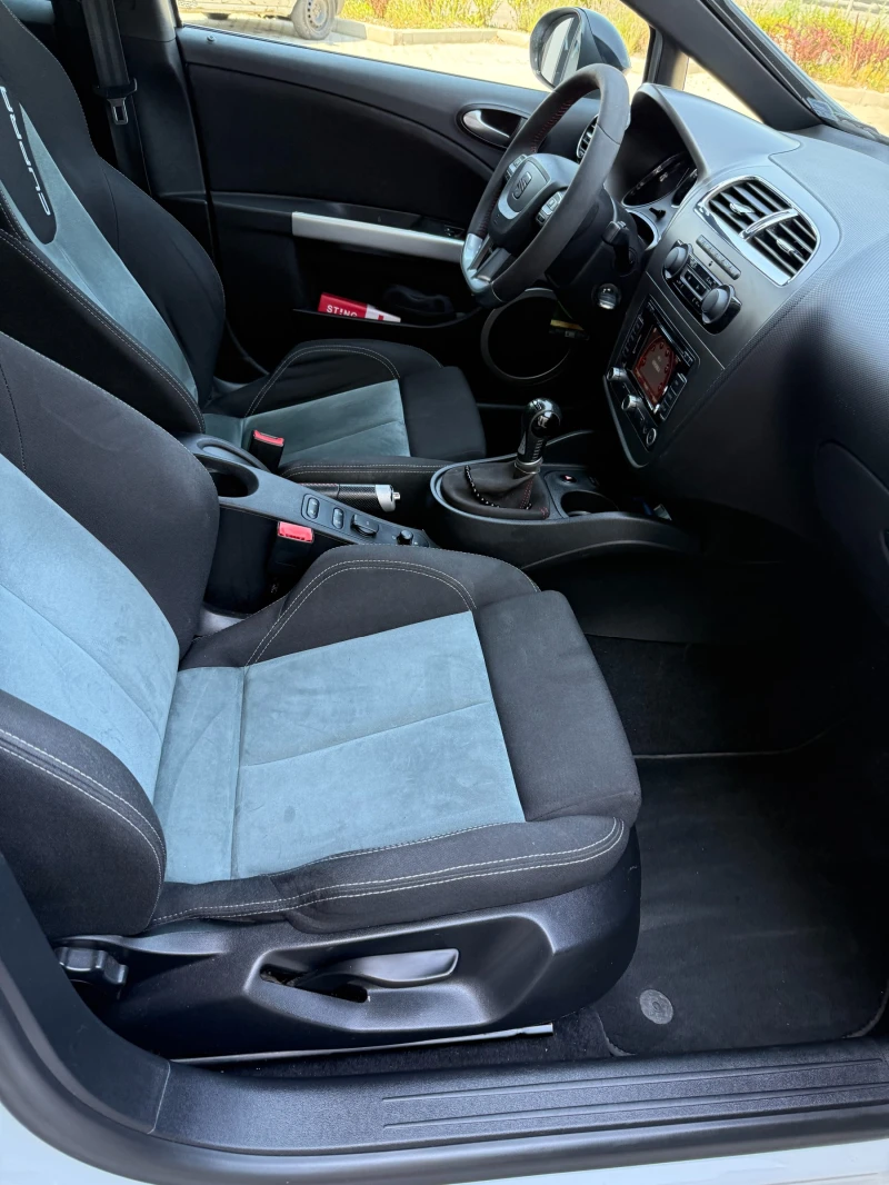 Seat Leon CUPRA R, снимка 13 - Автомобили и джипове - 52450121