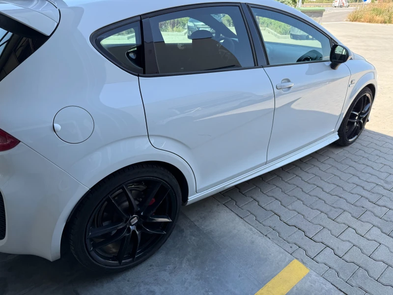Seat Leon CUPRA R, снимка 4 - Автомобили и джипове - 52450121