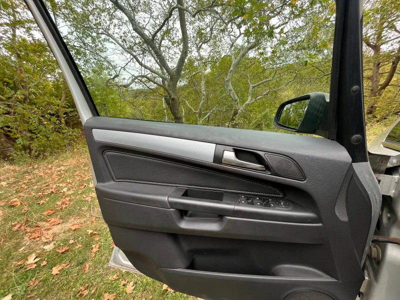 Opel Zafira, снимка 8 - Автомобили и джипове - 51867277