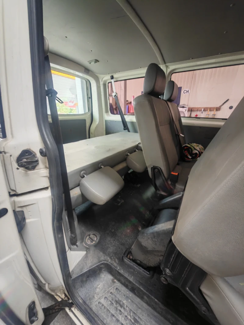 VW Multivan, снимка 8 - Автомобили и джипове - 52009484