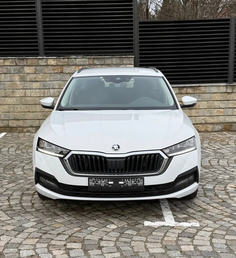 Skoda Octavia 2.0TDI 150kc  2023 Отлично състояние, снимка 2 - Автомобили и джипове - 52589862