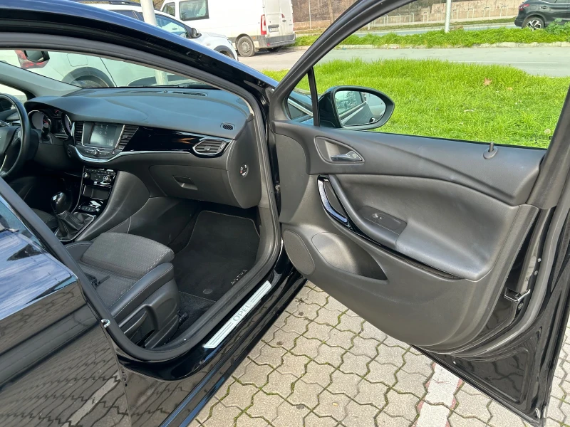 Opel Astra, снимка 4 - Автомобили и джипове - 52856641