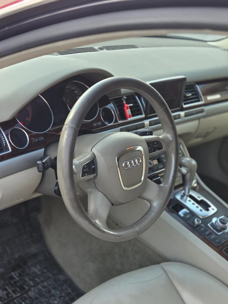 Audi A8, снимка 10 - Автомобили и джипове - 52882585