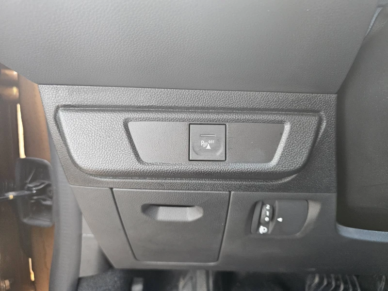 Dacia Sandero 1.0 TCe 90 Stop&Start EDC, снимка 12 - Автомобили и джипове - 52889351