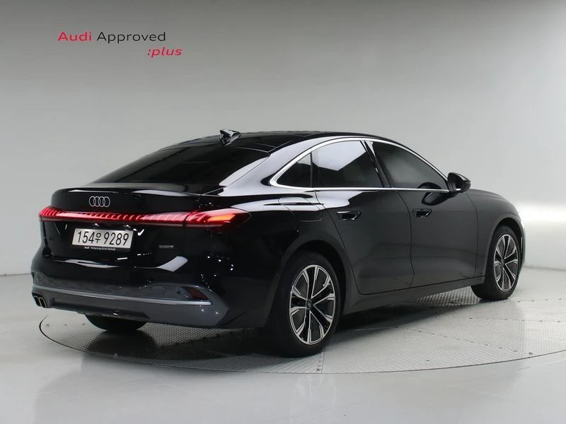 Audi A5 2.0 DYY Automatic, снимка 2 - Автомобили и джипове - 55960318