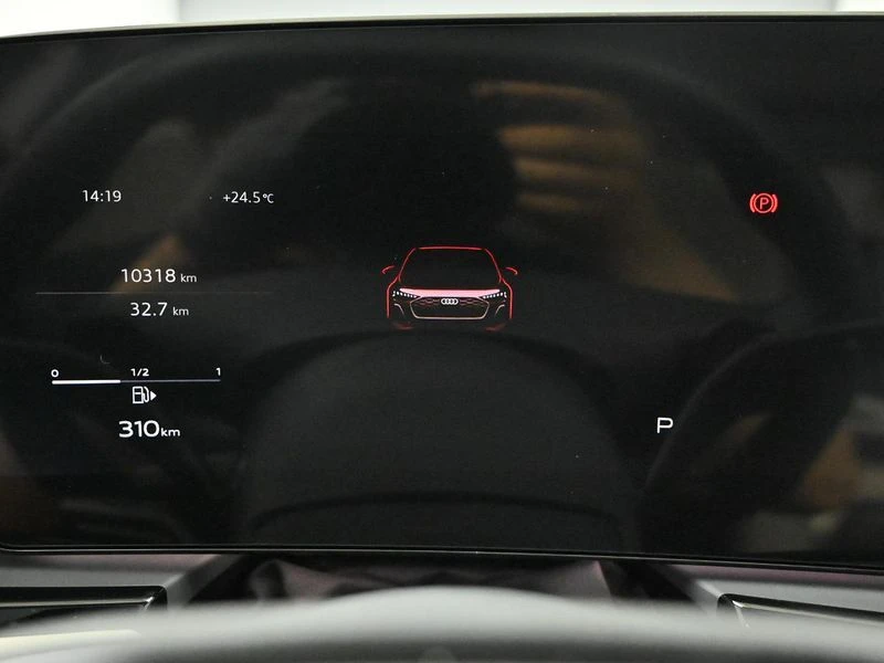Audi A5 2.0 DYY Automatic, снимка 8 - Автомобили и джипове - 55960318