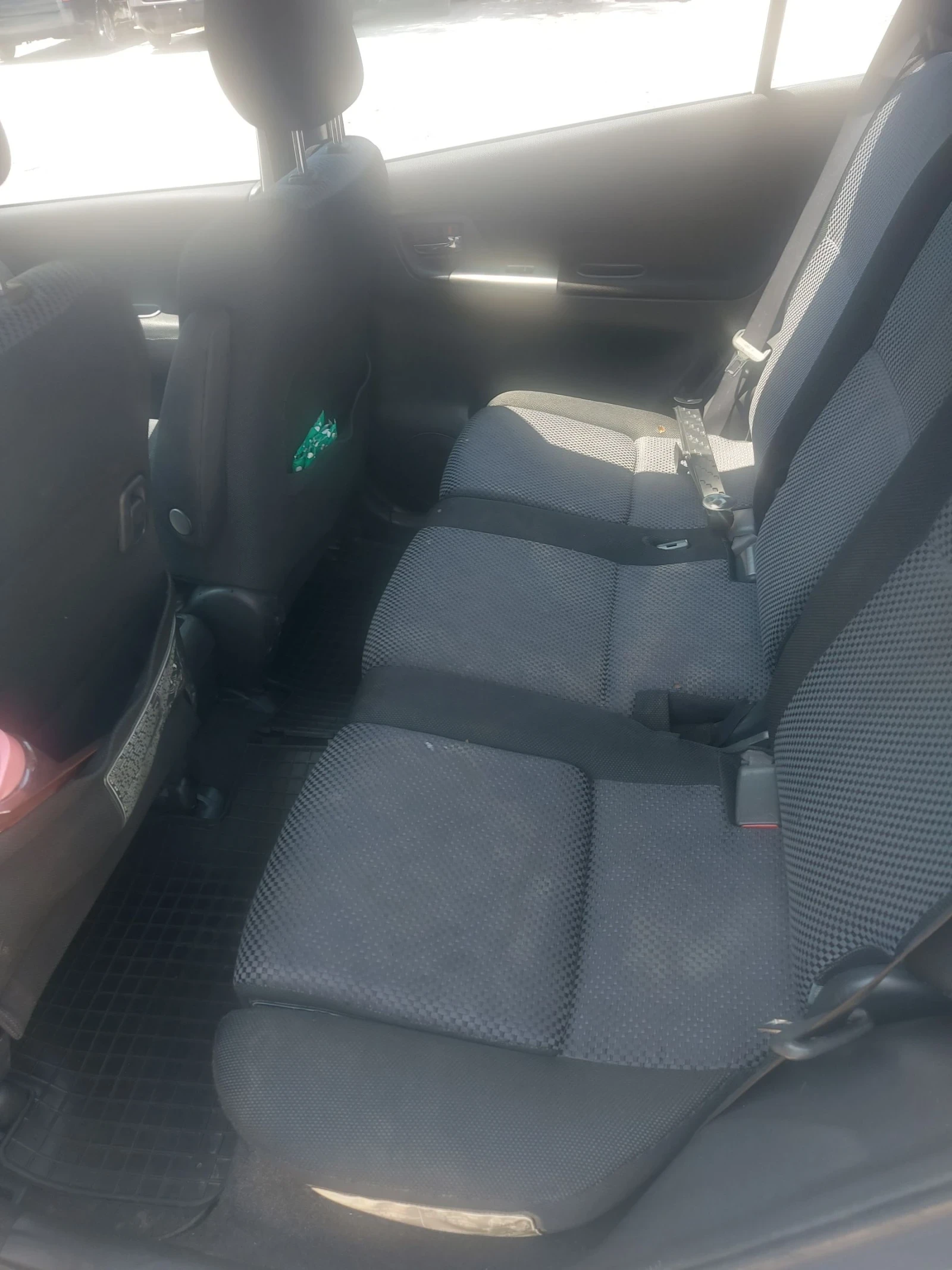 Toyota Corolla verso D4D - изображение 2