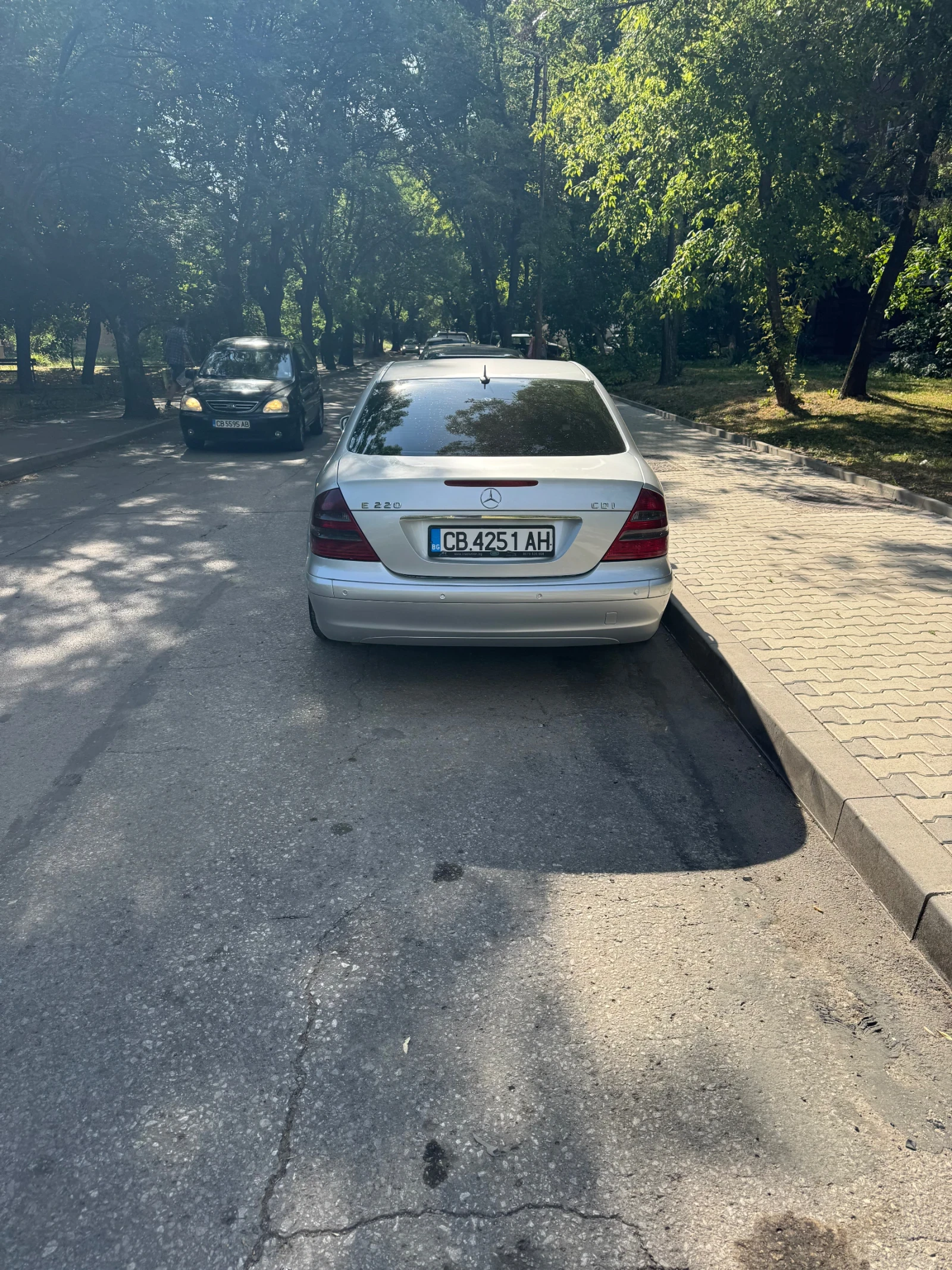 Mercedes-Benz E 220 Мерцедес Е Класа / W211 / ПЕРФЕКТНО СЪСТОЯНИЕ  - изображение 3