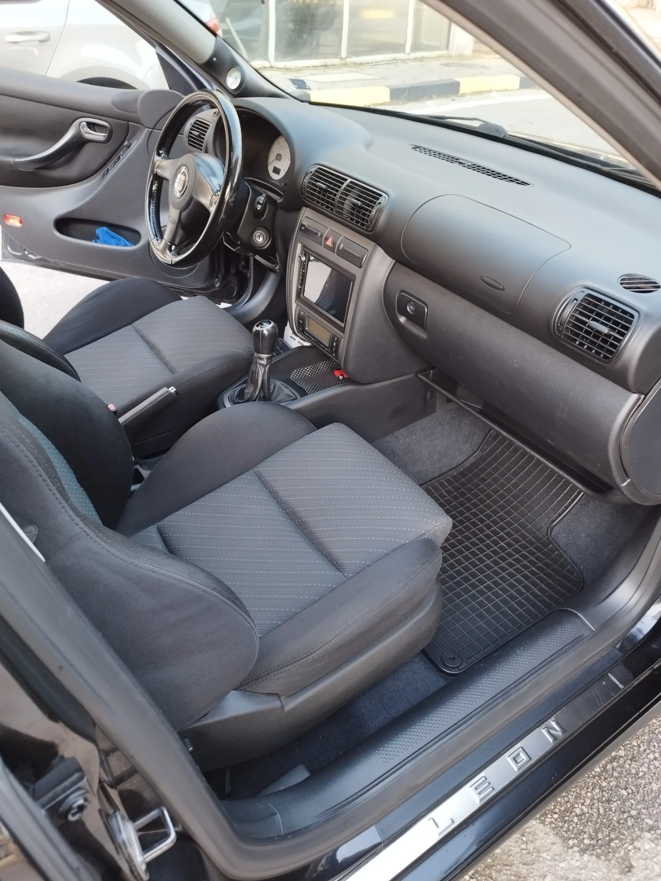 Seat Leon  - изображение 8