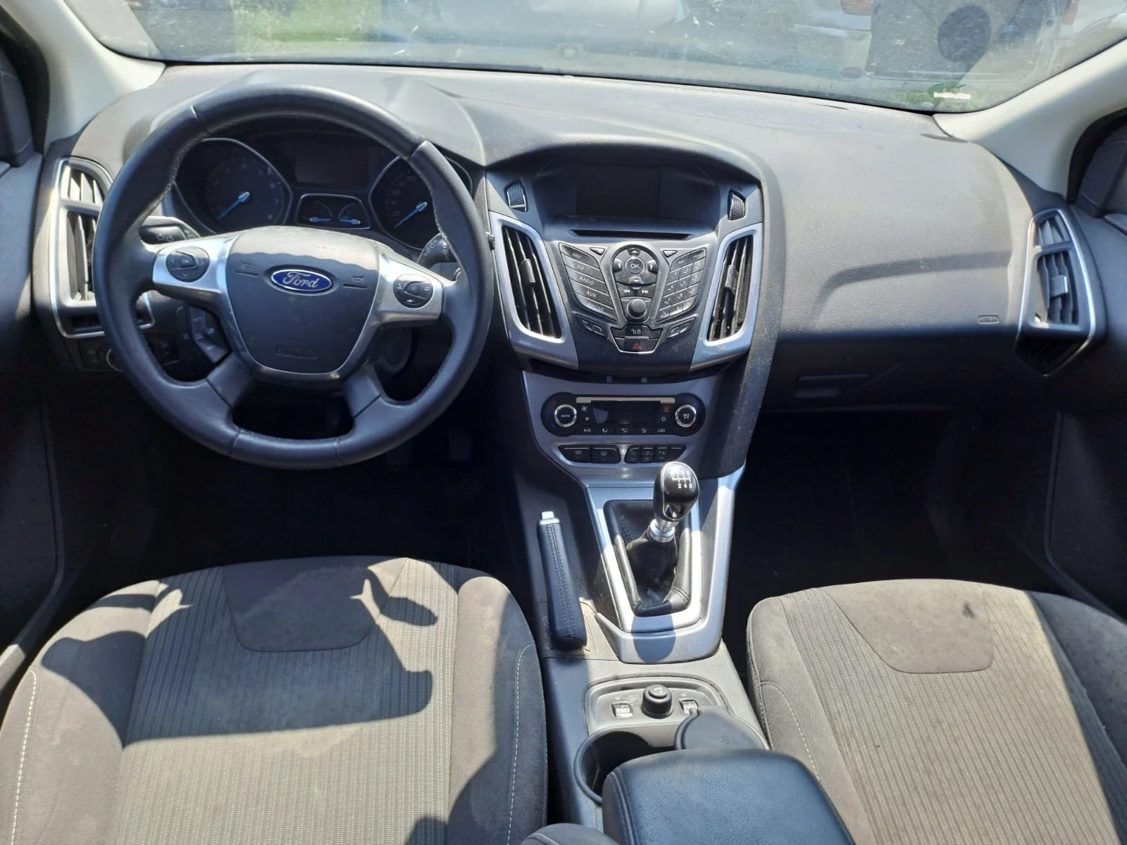 Ford Focus 1.0i - изображение 10