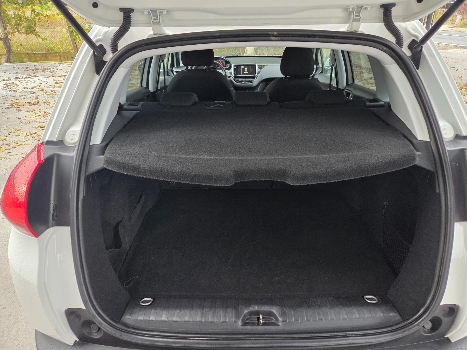Peugeot 2008 1.6 HDI* * * EVRO 6 * * *  | Mobile.bg — изображение 15