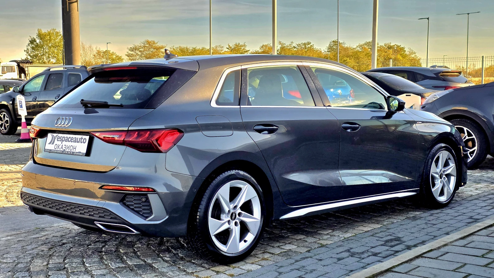 Audi A3 2.0TDI/150 к.с/ S-Line/SPORTBACK - изображение 4