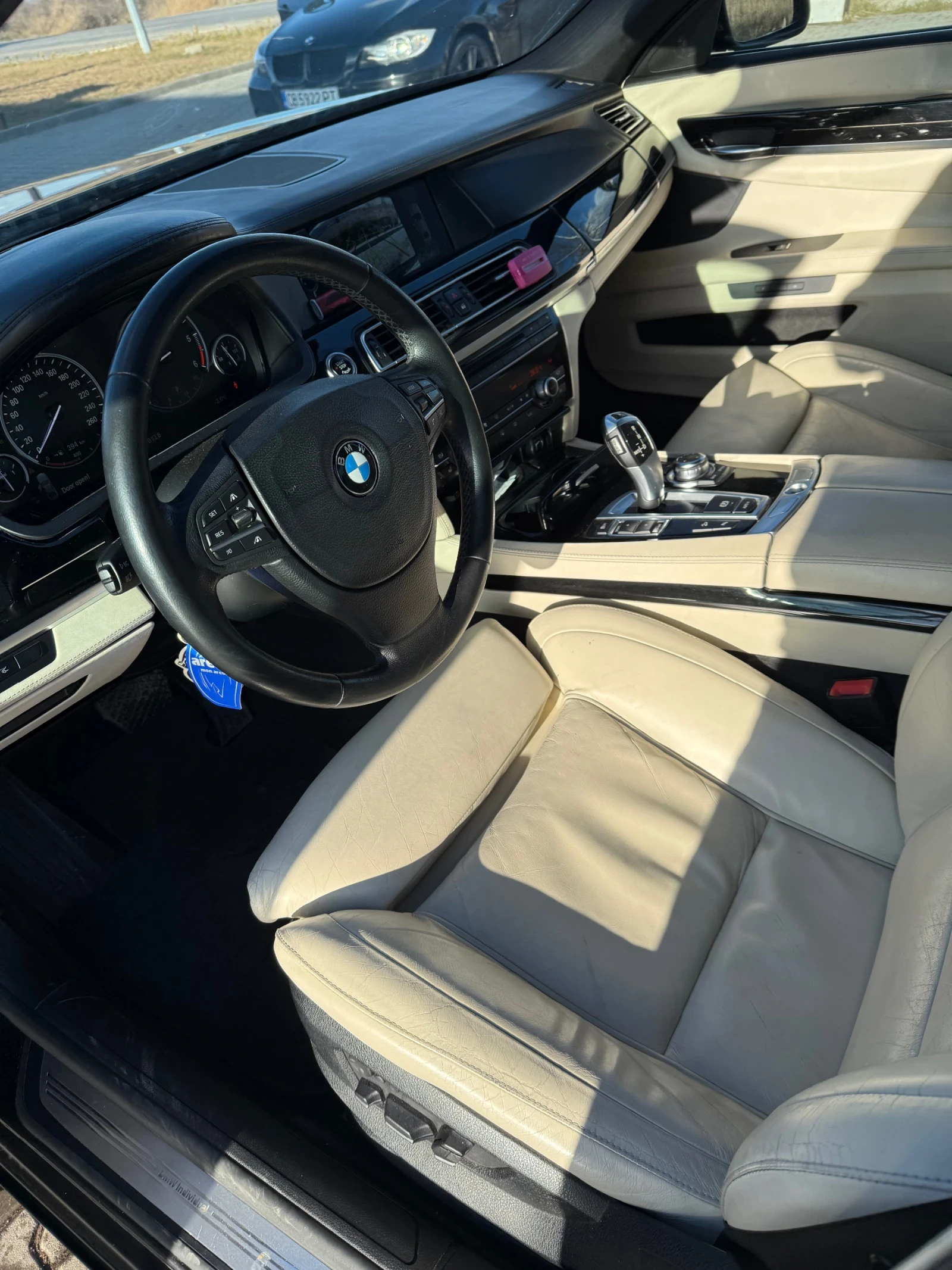 BMW 740  - изображение 5